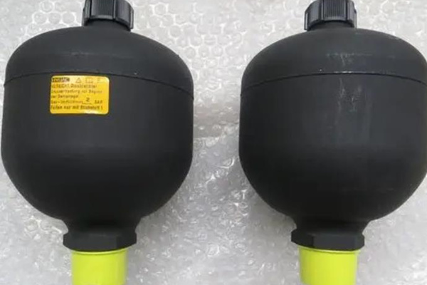 蓄能器充氣工具不會使用？這份使用指南要收好！ 圖1